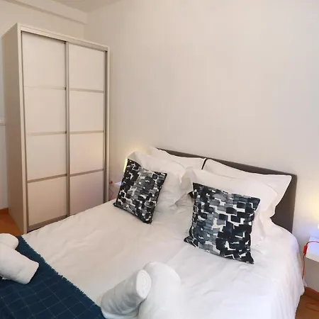 コルマラパール グランルー アパート *